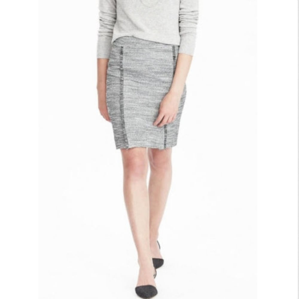 Banana Republic Boucle Fringe Gray Skirt NWT